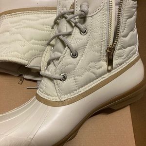 Brand new Sperry Duck Boots 8 1/2